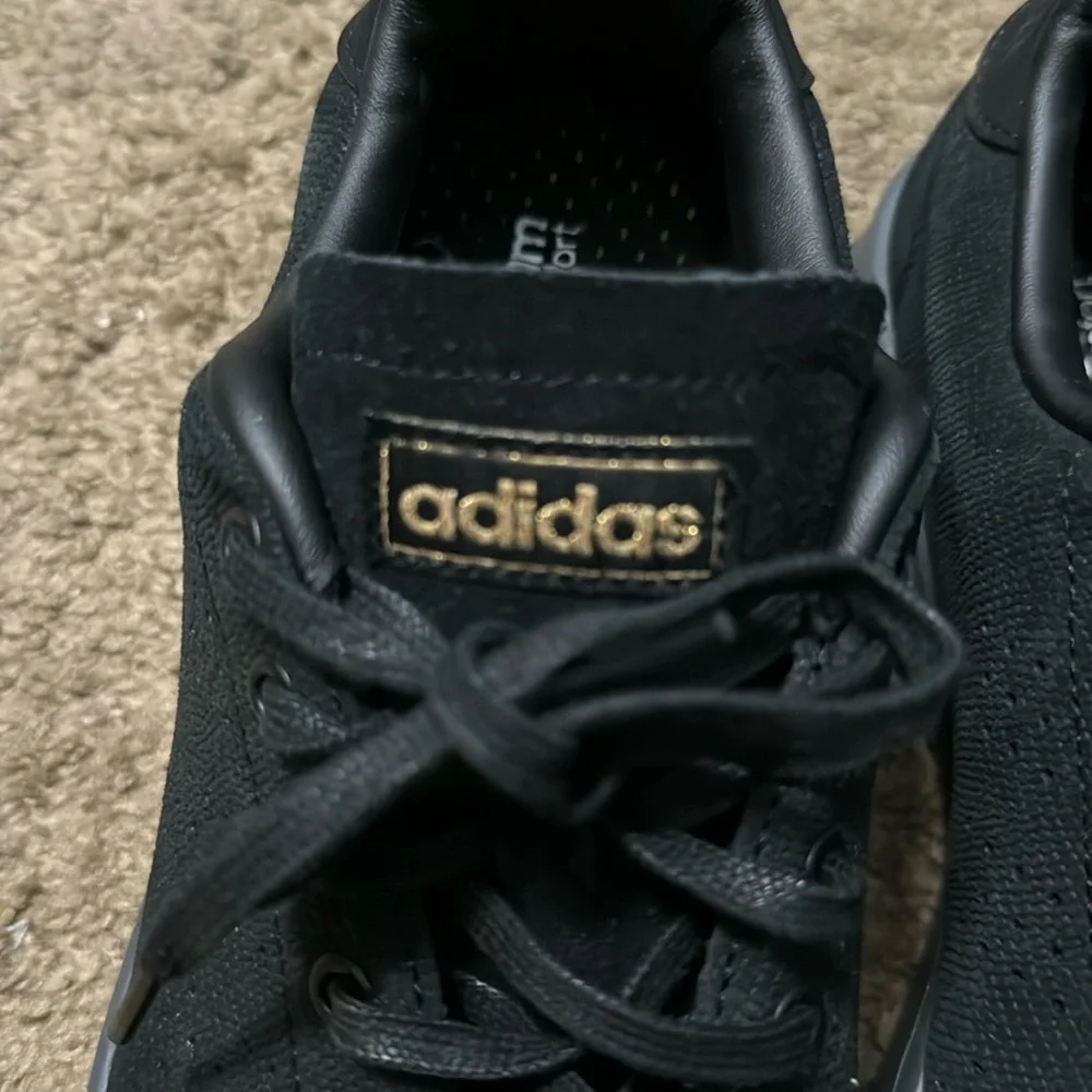 ♠️Adidas Shoes ♠️ - Picture 2 of 9